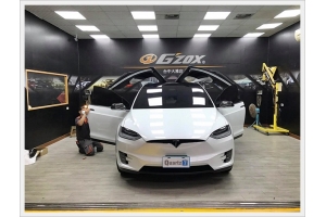 圖檔:現在大家都需要放鬆心情,一起努力防疫,人人平安健康,學會感恩就會有幸福。所以我感恩麻豆X車主蔡董,已經是第五台給我們交車即鍍,心中感恩我們會用行動售後服務回歸給你們,非常感謝
交車即鍍石英鍍膜全車護膜